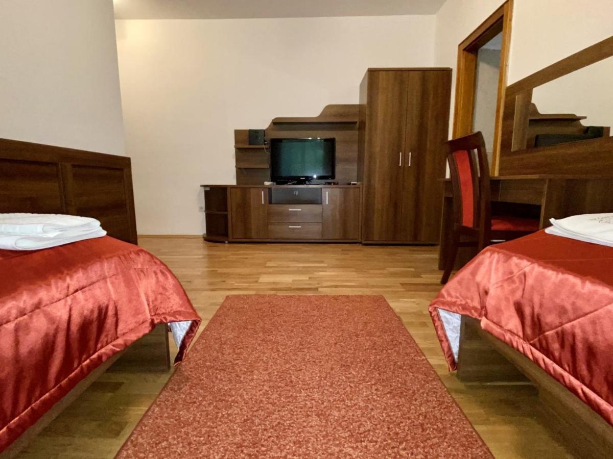 Szelcepuszta Vadaszhaz Hotel Luaran gambar